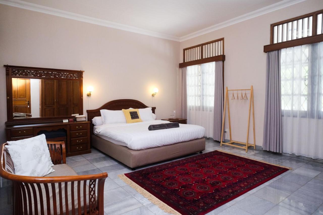 Sareh Villa By The Lavana 세마랑 외부 사진
