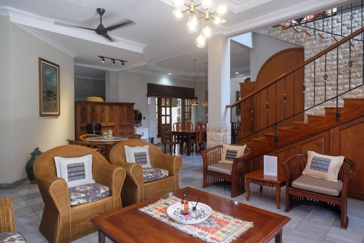 Sareh Villa By The Lavana 세마랑 외부 사진