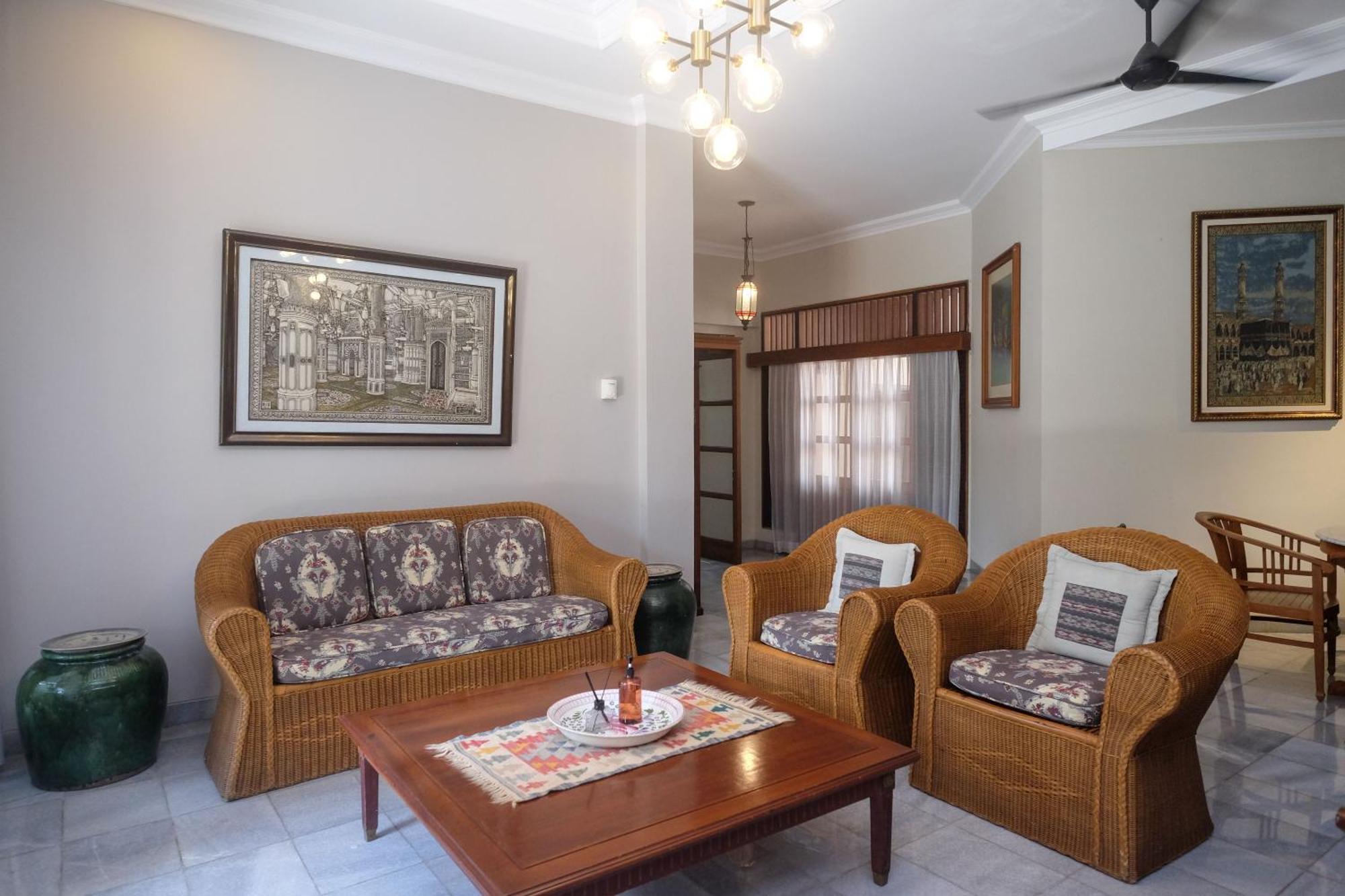 Sareh Villa By The Lavana 세마랑 외부 사진