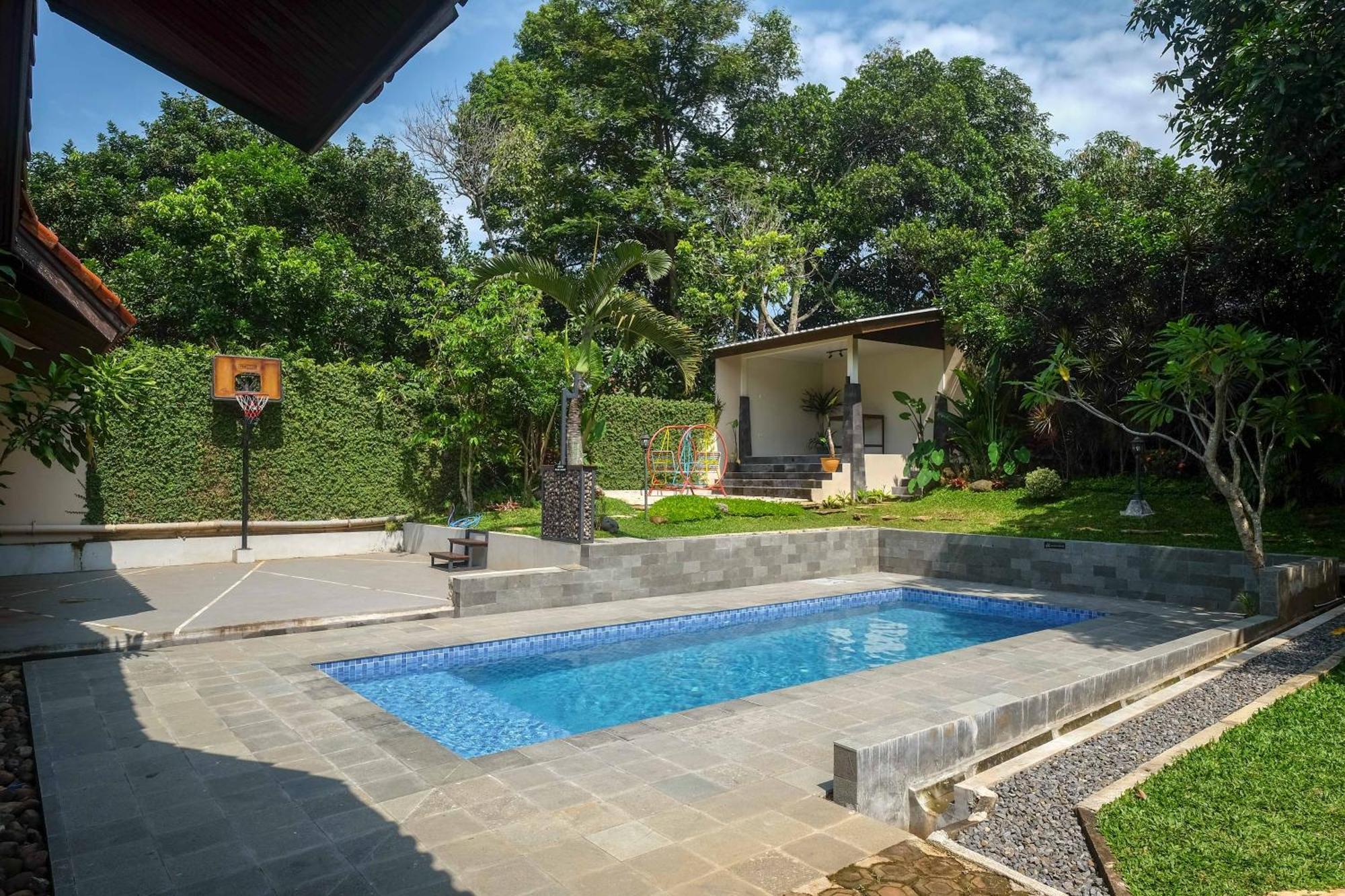 Sareh Villa By The Lavana 세마랑 외부 사진