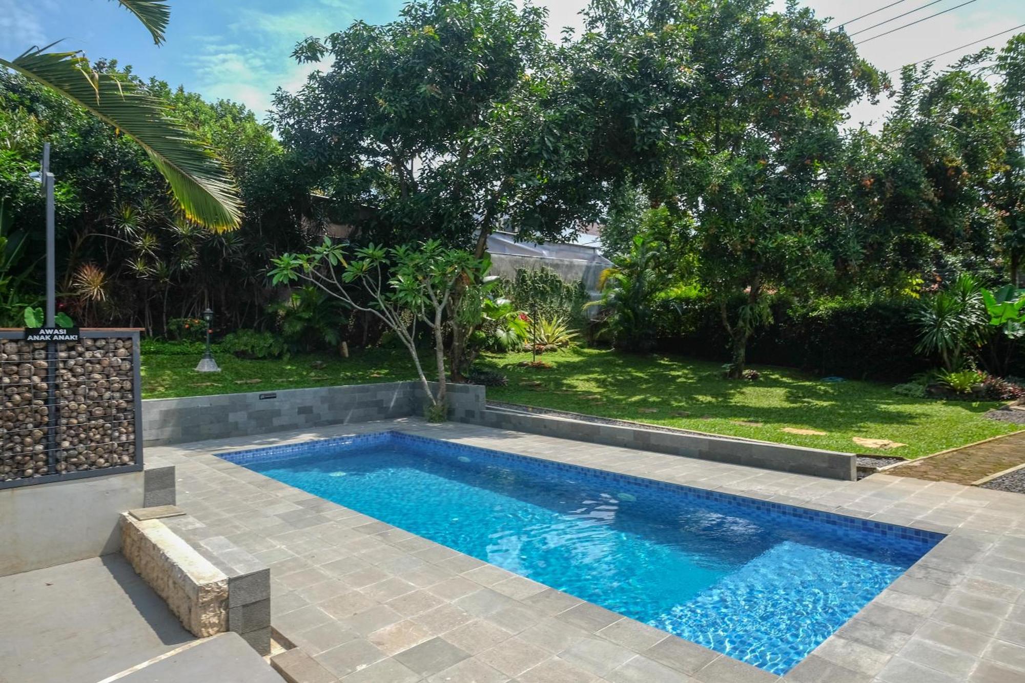 Sareh Villa By The Lavana 세마랑 외부 사진